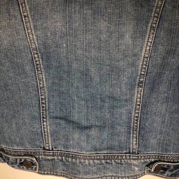 American eagle Jean jacket med wash - Picture 6 of 9
